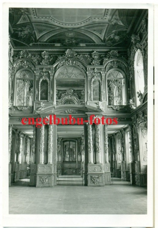 Пушкин (Царское Село). Церковь Воскресения Христова в Царскосельском Екатерининском дворце. архивная фотография, Вид от иконостаса на хоры. Фото 1943 г. с аукциона e-bay.de