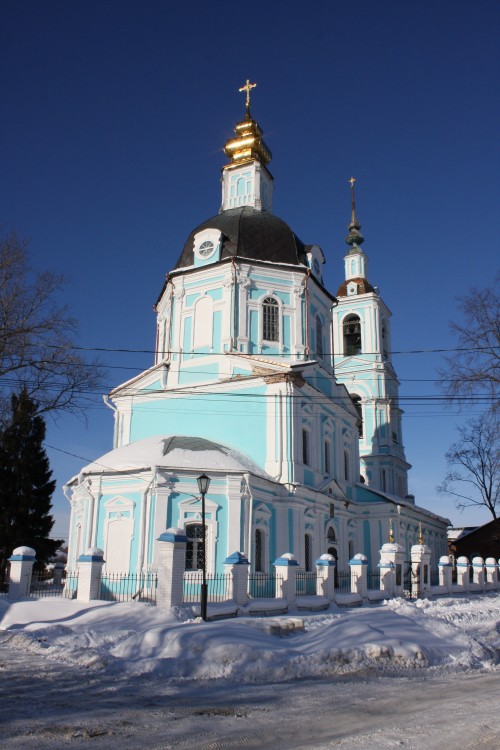 Дмитров. Церковь Введения во храм Пресвятой Богородицы. фасады