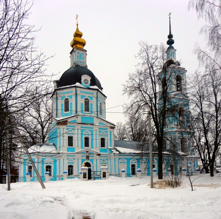 Церковь Введения во храм Пресвятой Богородицы, Дмитров (Дмитровский городской округ, Московская область). фасады, Фото  без искажения