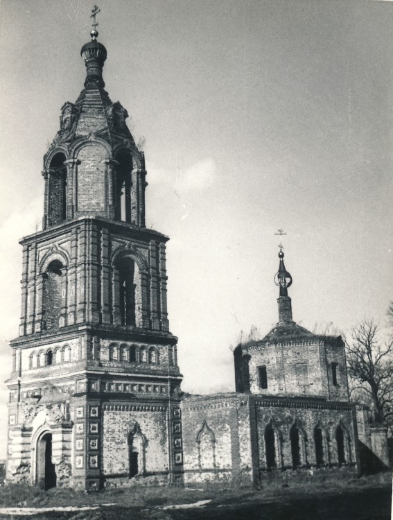 Церковь Воскресения Словущего, Карпово (Дмитровский городской округ, Московская область). фасады