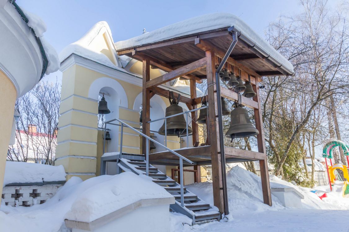 Яхрома. Церковь Вознесения Господня в Перемилове. архитектурные детали, Звонница