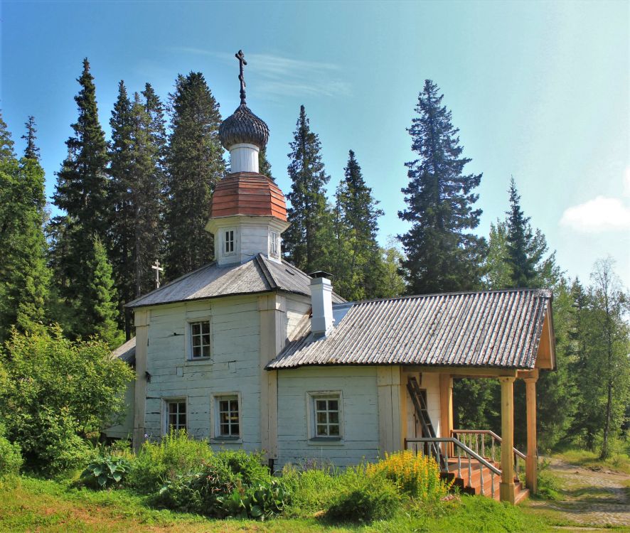 Анзерский, остров. Спасо-Преображенский Соловецкий монастырь. Голгофо-Распятский скит. Церковь Воскресения Христова. фасады