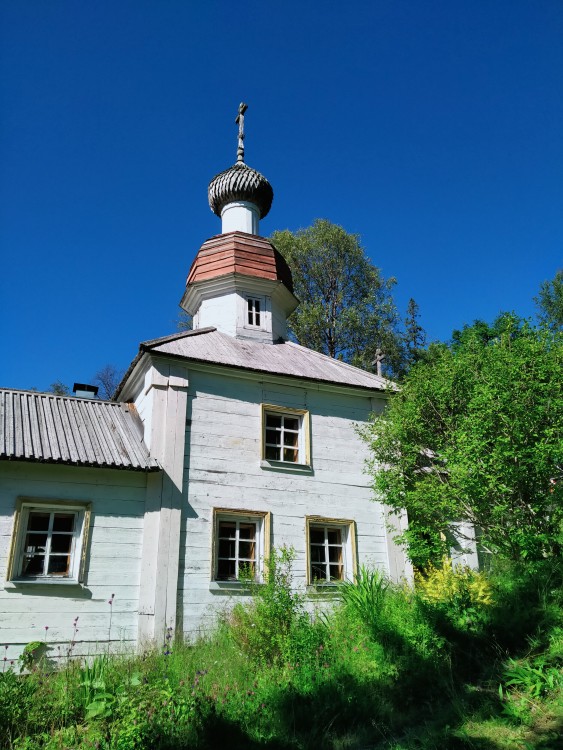 Анзерский, остров. Спасо-Преображенский Соловецкий монастырь. Голгофо-Распятский скит. Церковь Воскресения Христова. фасады