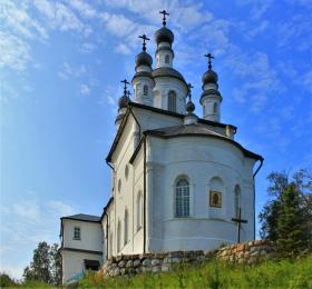 Анзерский, остров. Спасо-Преображенский Соловецкий монастырь. Голгофо-Распятский скит. Церковь Распятия Христова на горе Голгофа