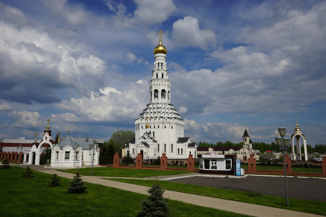 Прохоровка. Собор Петра и Павла. фасады