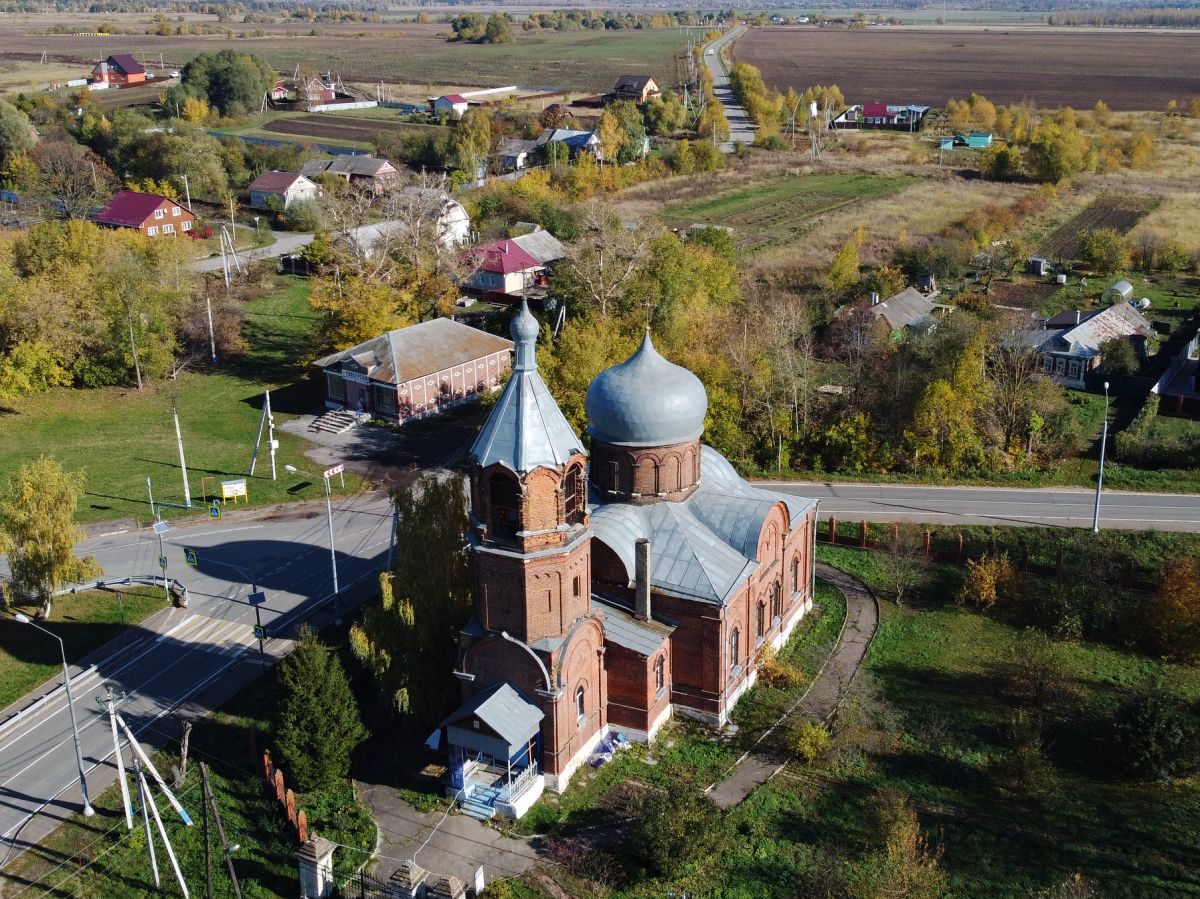 Церковь Успения Пресвятой Богородицы, Мячково (Коломенский городской округ, Московская область). общий вид в ландшафте