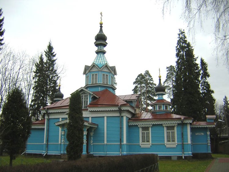 Церковь Петра и Павла, Сиверский (Гатчинский район, Ленинградская область). фасады