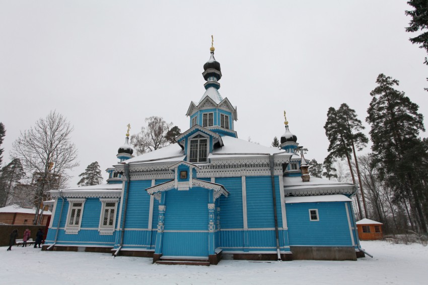 Сиверский. Церковь Петра и Павла. фасады