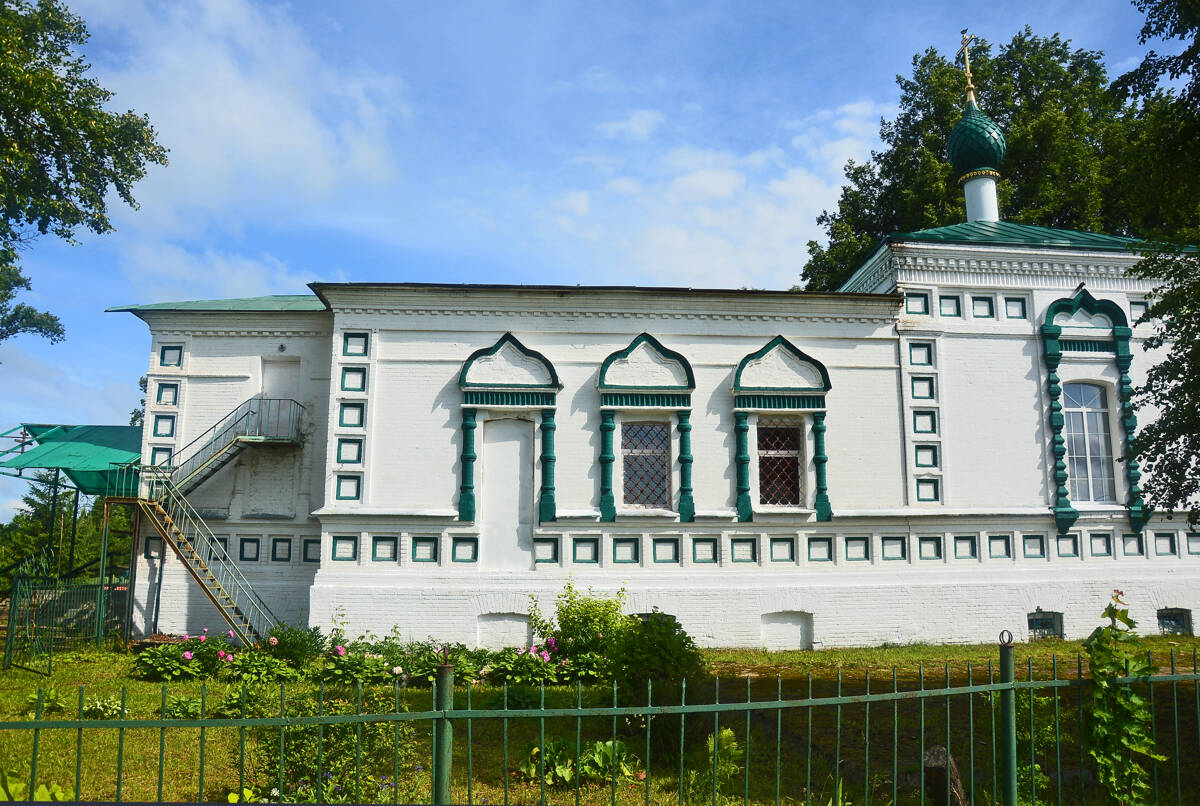 Всехсвятская пустынь. Церковь Всех Святых, Берендеево (Переславский район и г. Переславль-Залесский, Ярославская область). архитектурные детали