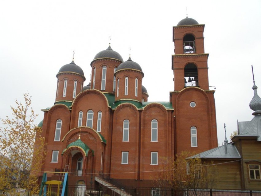 Королёв. Церковь Троицы Живоначальной на Валентиновом поле (каменная). фасады, Вид с севера