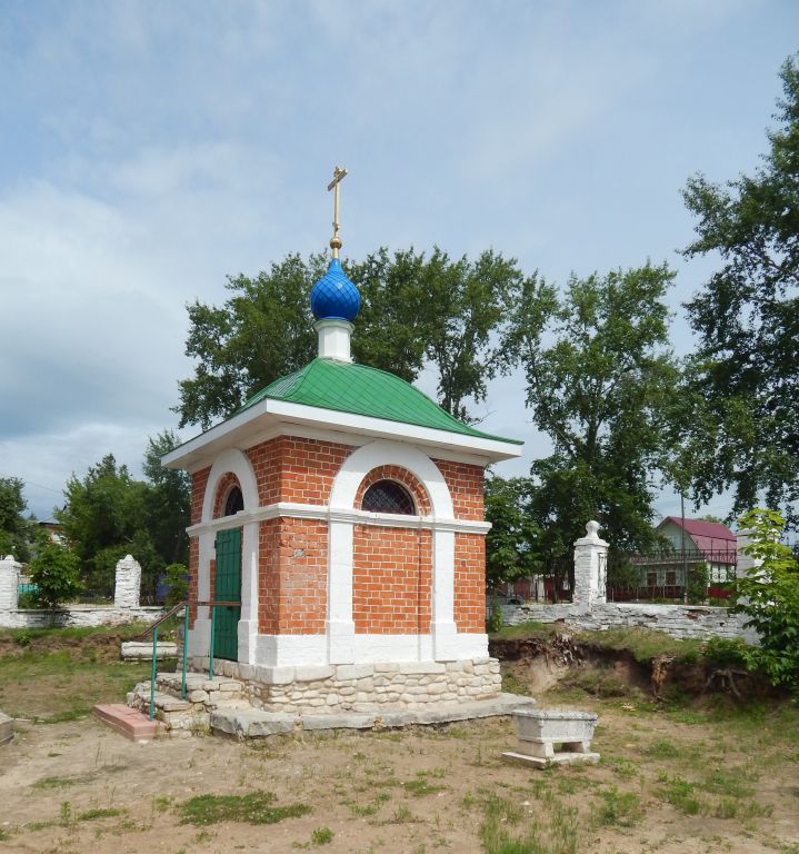 Церковь Николая Чудотворца, Касимов (Касимовский район и г. Касимов, Рязанская область). дополнительная информация, Часовня рядом с храмом.
