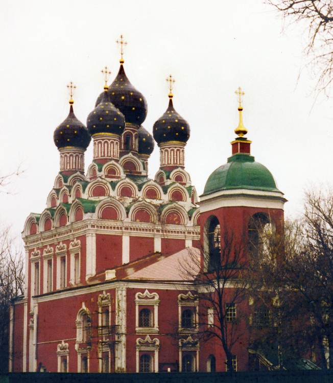 Алексеевский. Церковь Тихвинской иконы Божией Матери в Алексеевском (