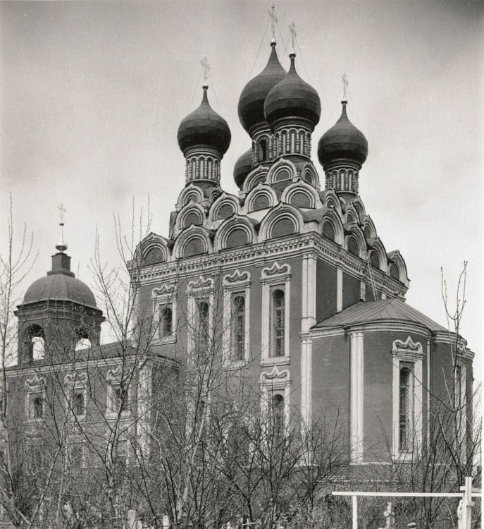 Алексеевский. Церковь Тихвинской иконы Божией Матери в Алексеевском (