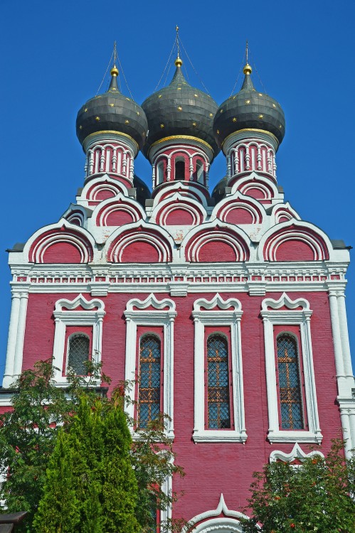 Алексеевский. Церковь Тихвинской иконы Божией Матери в Алексеевском (