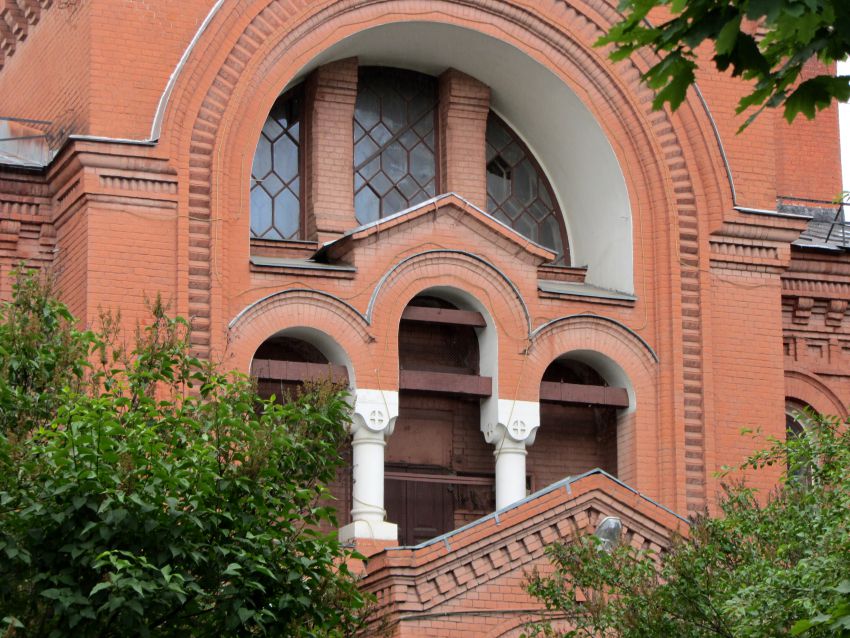 Домовая церковь Николая Чудотворца при Центре борьбы с туберкулёзом, Сокольники (Восточный административный округ (ВАО), г. Москва). архитектурные детали