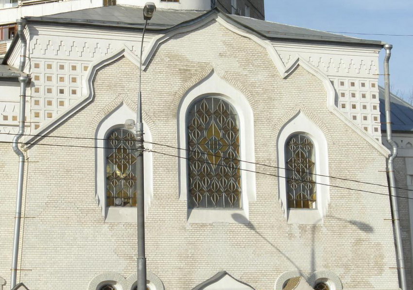 Церковь Покрова Пресвятой Богородицы Покрово-Успенской старообрядческой общины, Басманный (Центральный административный округ (ЦАО), г. Москва). архитектурные детали, Фрагмент южного фасада