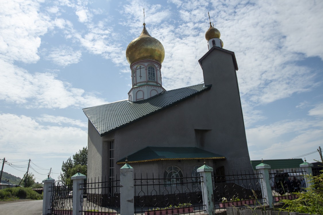 Петропавловск-Камчатский. Церковь Петра и Павла в Сероглазке. фасады
