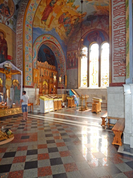 Собор Покрова Пресвятой Богородицы, Севастополь (Ленинский район, г. Севастополь). интерьер и убранство
