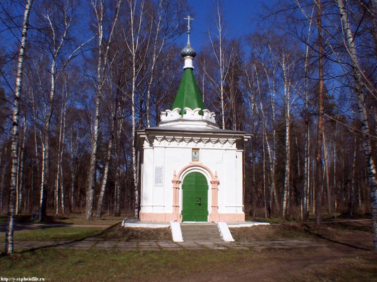 Часовня Феодора Стратилата на старом городском кладбище, Кострома (Кострома, город, Костромская область). общий вид в ландшафте