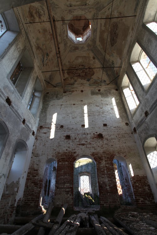 Церковь Иоанна Богослова, Гужово (Даниловский район, Ярославская область). интерьер и убранство