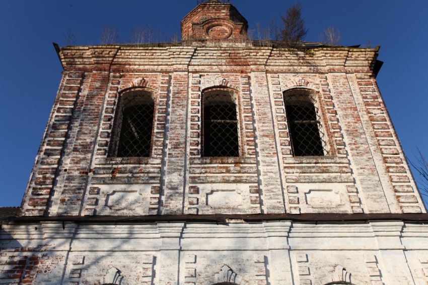 Церковь Иоанна Богослова, Гужово (Даниловский район, Ярославская область). архитектурные детали