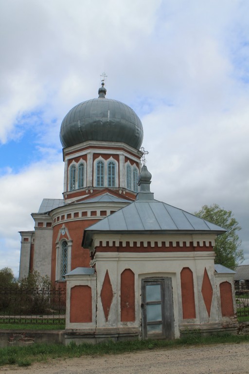 Печёнкино. Церковь Успения Пресвятой Богородицы. фасады