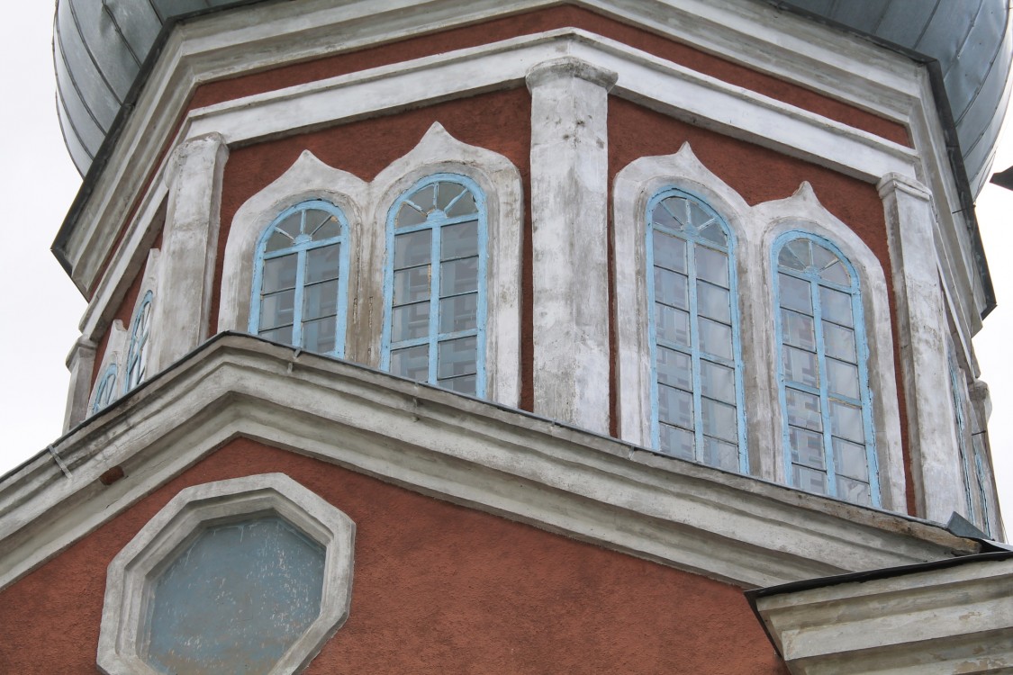 Церковь Успения Пресвятой Богородицы, Печёнкино (Шарьинский район, Костромская область). архитектурные детали