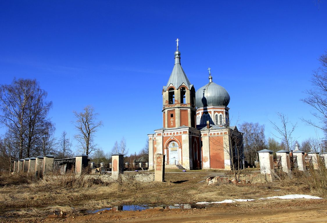 Церковь Успения Пресвятой Богородицы, Печёнкино (Шарьинский район, Костромская область). фасады, Вид с юго-запада.