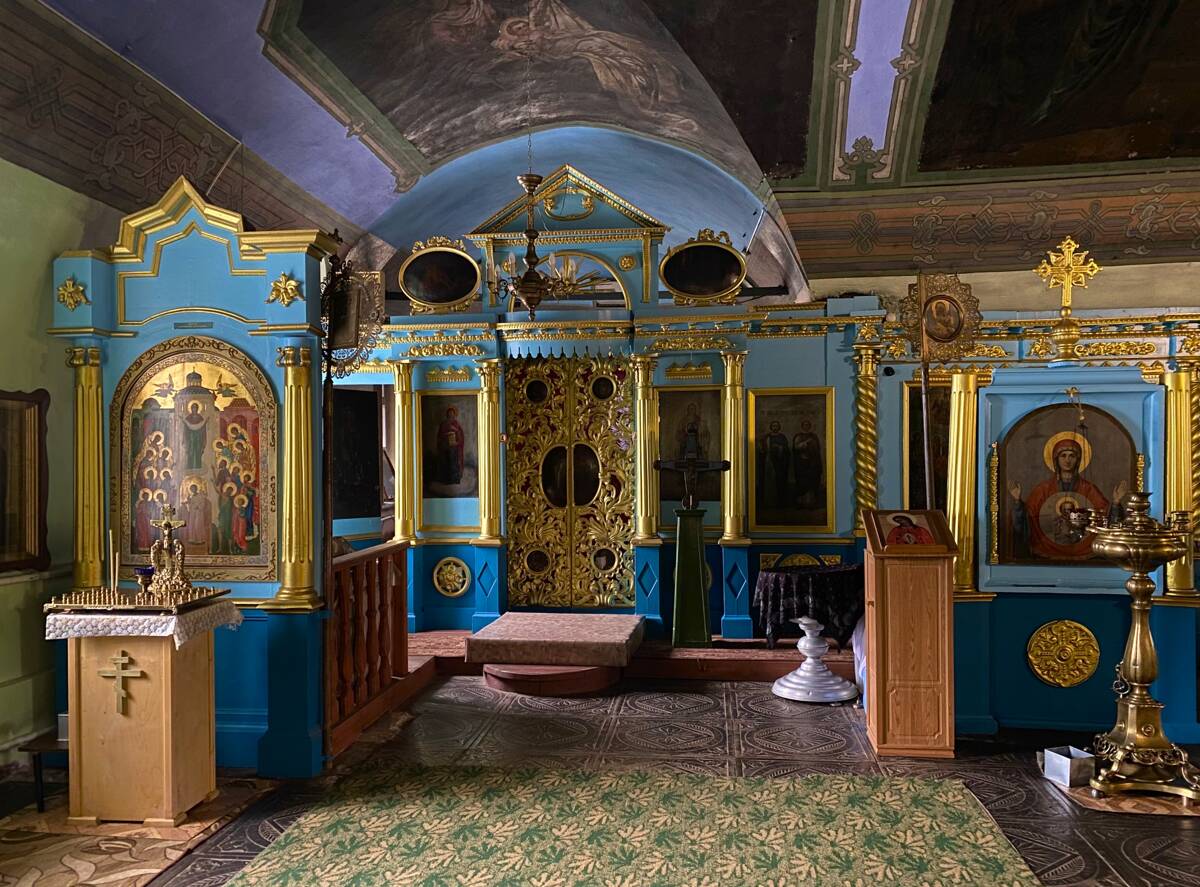 Кафедральный собор Рождества Христова, Макарьев (Макарьевский район, Костромская область). интерьер и убранство, Левый придельный иконостас в трапезной