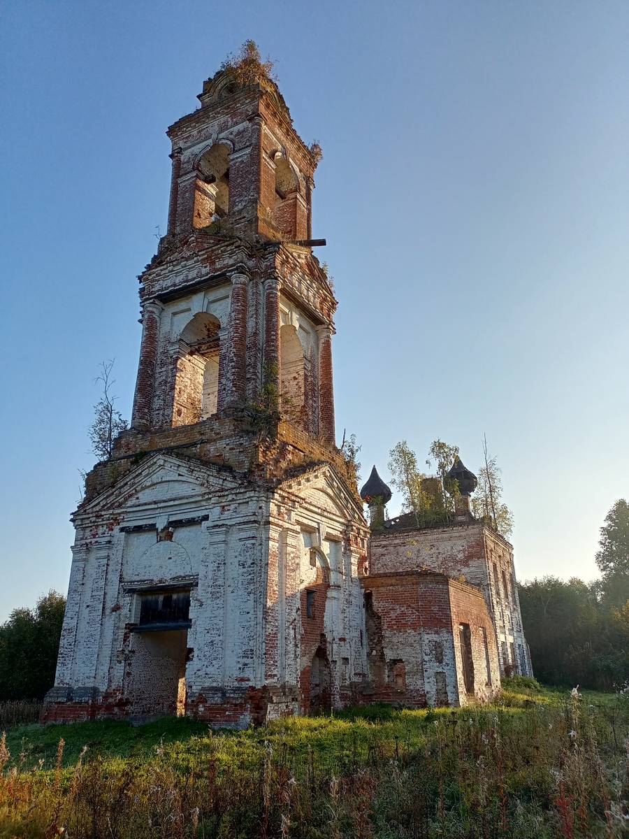 Церковь Преображения Господня, Спас-Пенье, урочище (Судиславский район, Костромская область). фасады