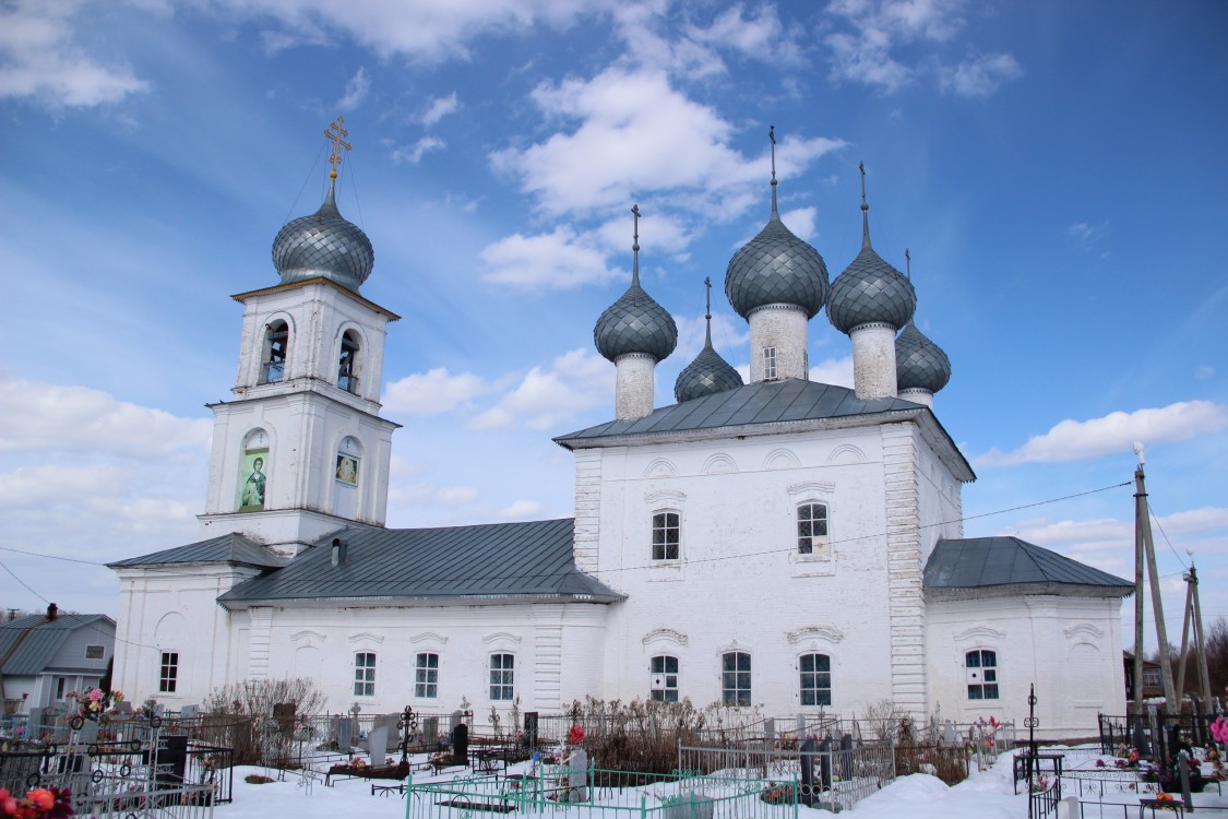 Церковь Жён-мироносиц, Дмитриевское (Пошехонский район, Ярославская область). фасады