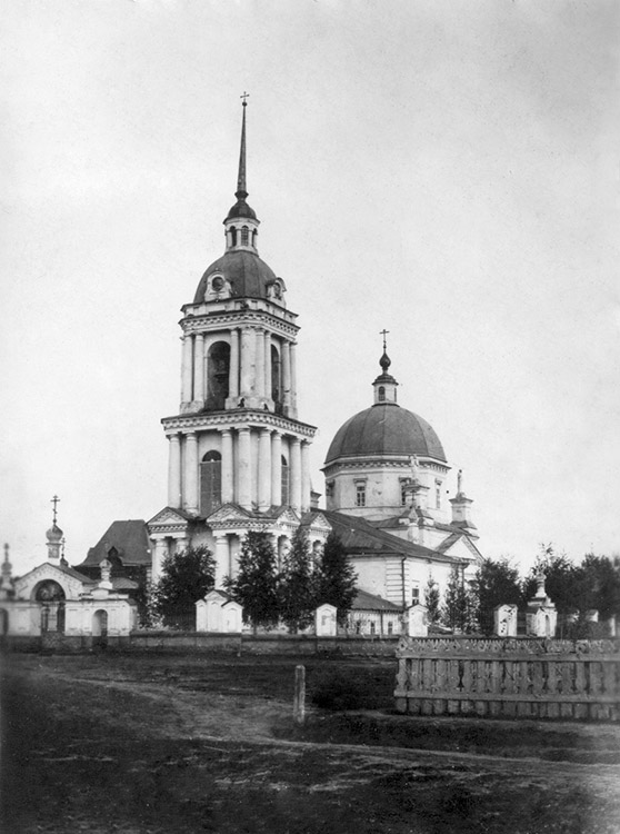 Собор Троицы Живоначальной, Ветлуга (Ветлужский район, Нижегородская область). архивная фотография, Фото с сайта: http://www.old-churches.ru/ve_002.htm