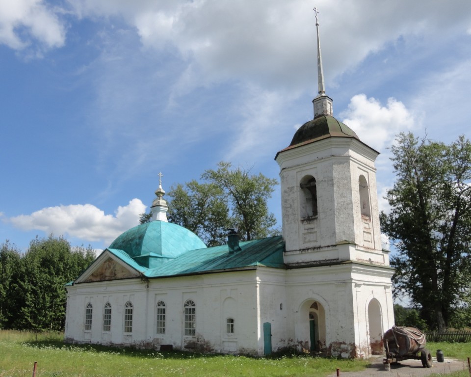 Турань. Церковь Георгия Победоносца. фасады