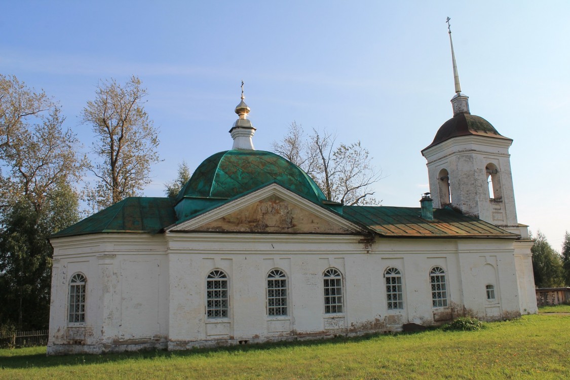 Турань. Церковь Георгия Победоносца. фасады