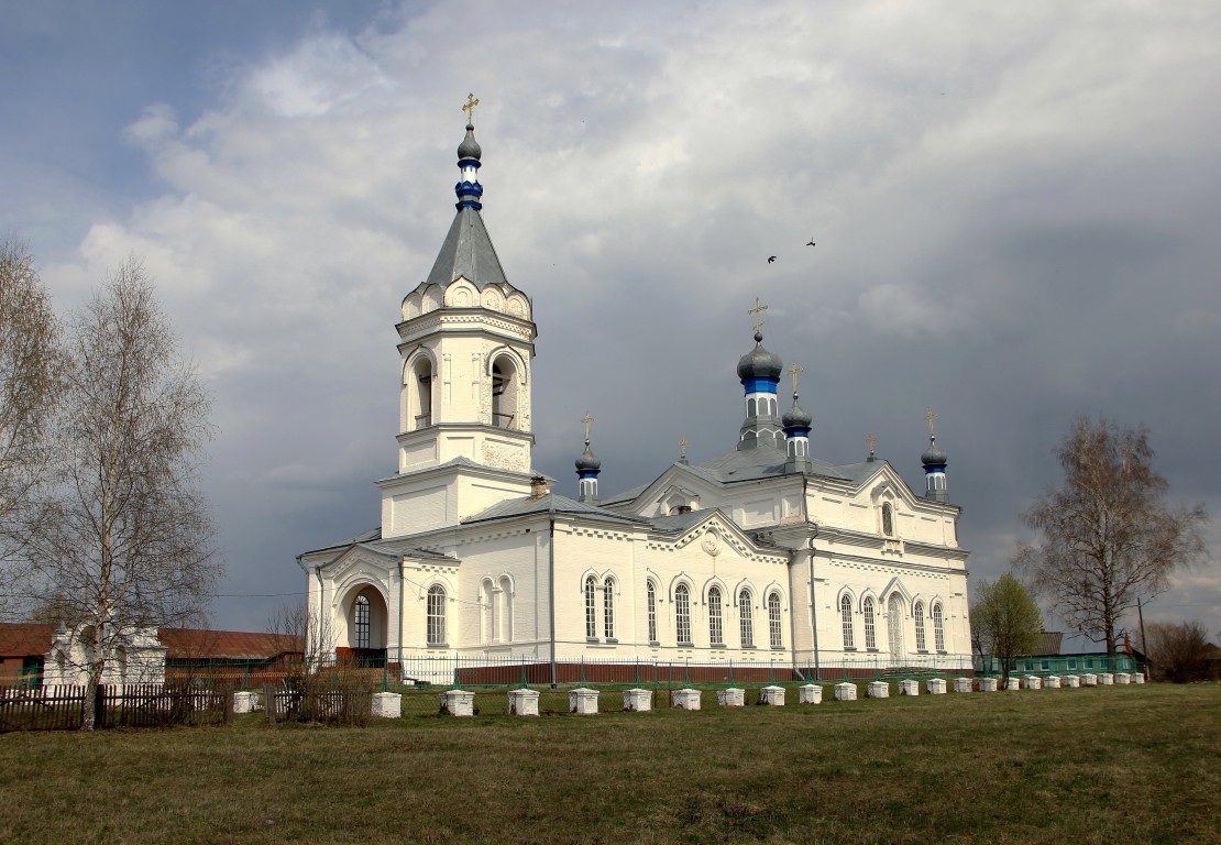 Уртма. Церковь Михаила Архангела. фасады