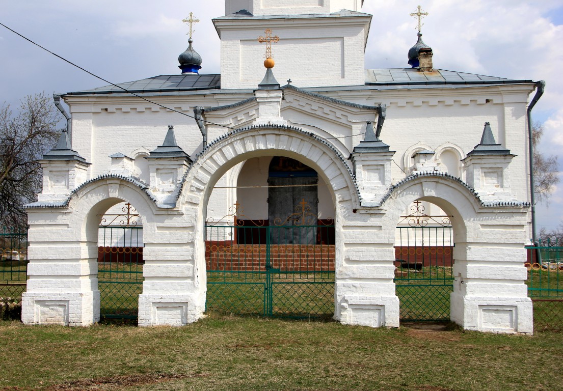 Уртма. Церковь Михаила Архангела. архитектурные детали