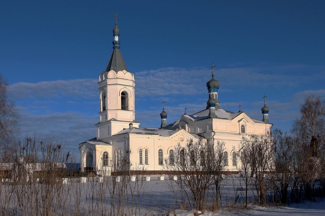 Церковь Михаила Архангела, Уртма (Яранский район, Кировская область). общий вид в ландшафте