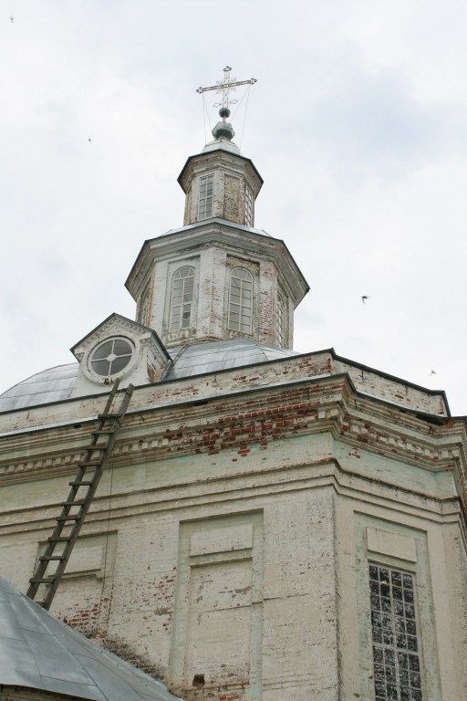 Среднеивкино. Церковь Троицы Живоначальной. архитектурные детали
