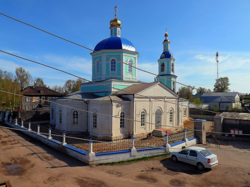 Советск. Церковь Успения Пресвятой Богородицы. общий вид в ландшафте
