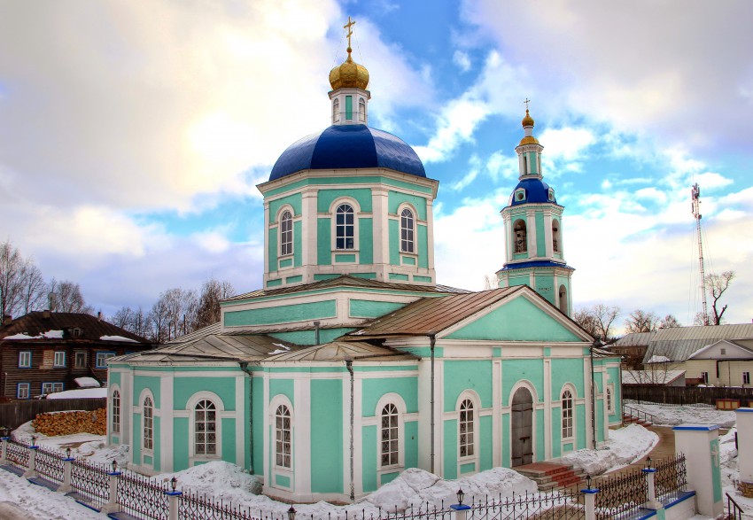 Церковь Успения Пресвятой Богородицы, Советск (Советский район, Кировская область). фасады