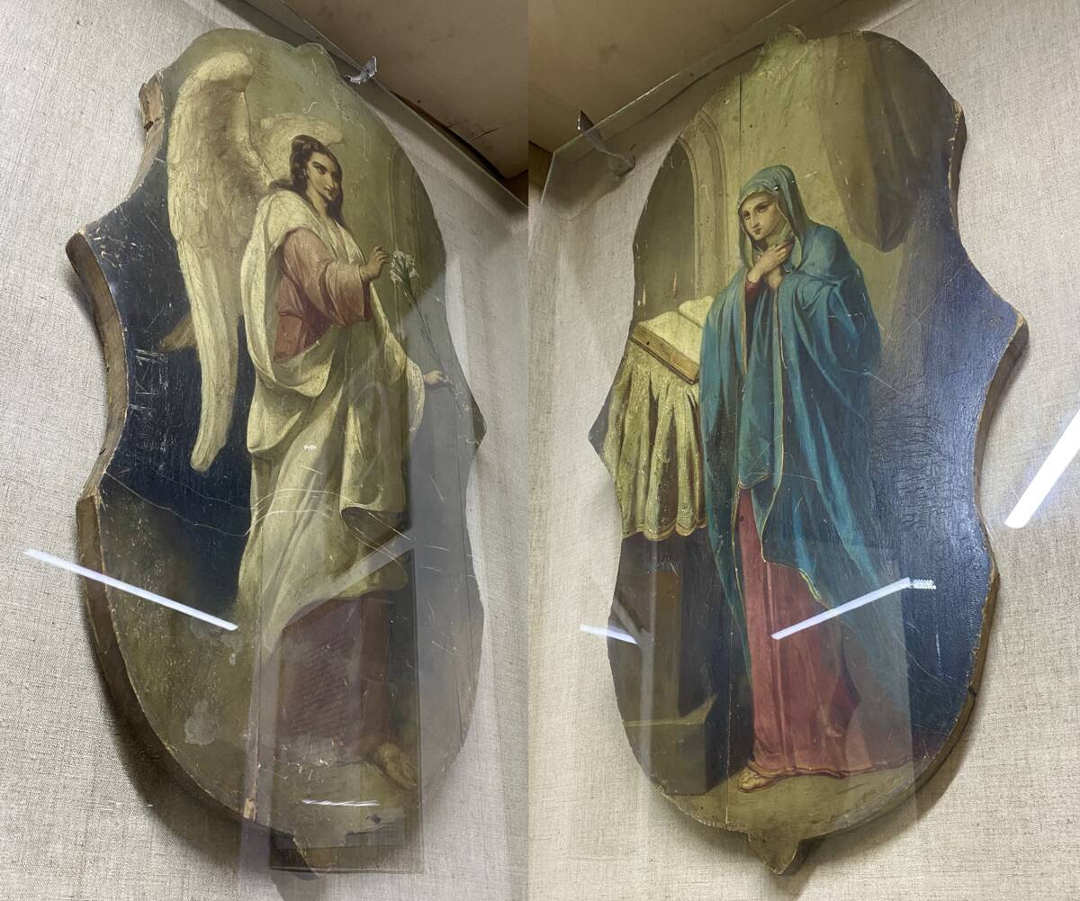 Церковь Успения Пресвятой Богородицы, Советск (Советский район, Кировская область). дополнительная информация, Фрагменты Царских врат работы Э. Андриолли. Благовещение. Краеведческий музей Советска