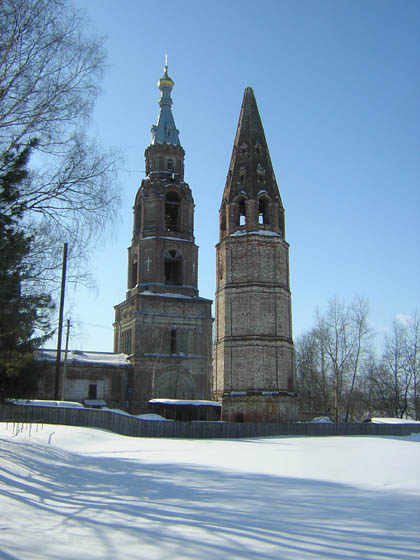 Собор Троицы Живоначальной, Яранск (Яранский район, Кировская область). фасады, Старо-Троицкая и Ново-Троицкая колокольни