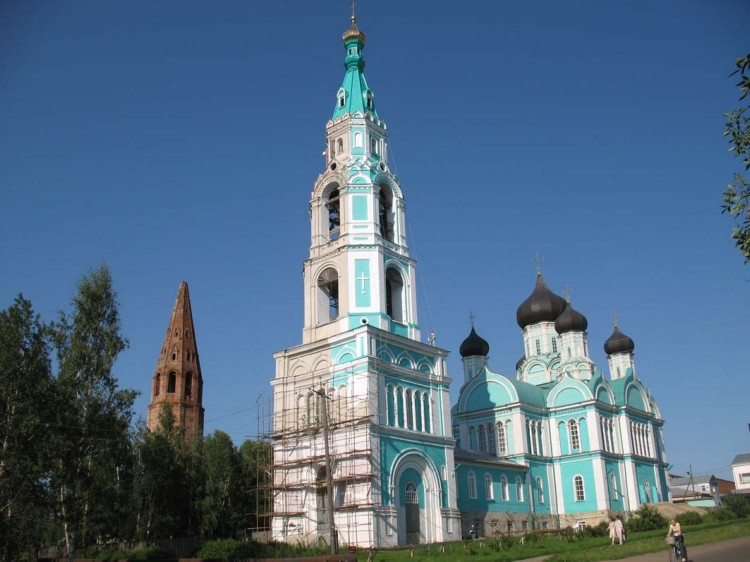 Собор Троицы Живоначальной, Яранск (Яранский район, Кировская область). фасады