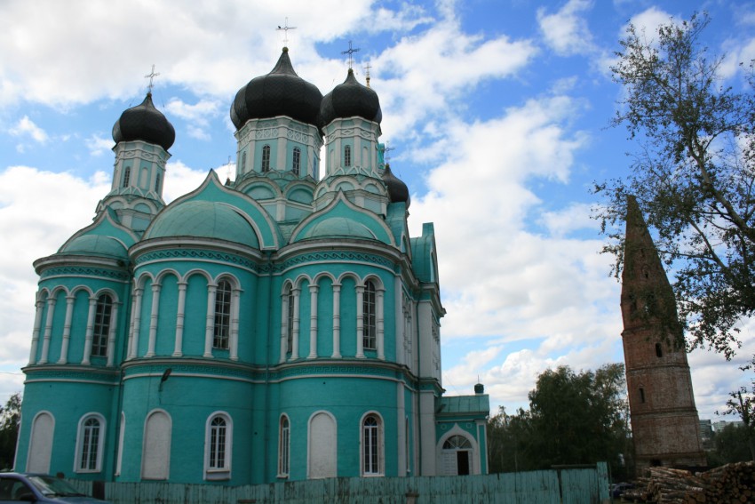 Собор Троицы Живоначальной, Яранск (Яранский район, Кировская область). фасады
