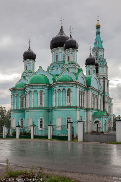 Собор Троицы Живоначальной, Яранск (Яранский район, Кировская область). фасады