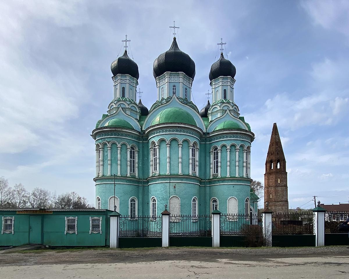 Вид с востока, фасады. Собор Троицы Живоначальной, Яранск (Яранский район, Кировская область)