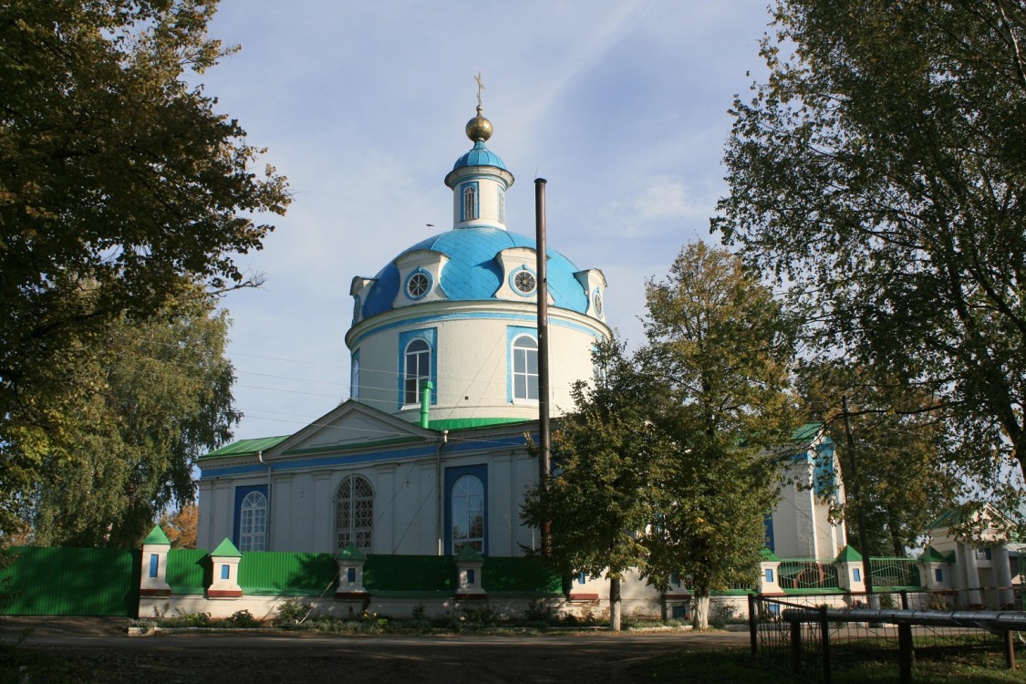 Яранск. Кафедральный собор Успения Пресвятой Богородицы. фасады