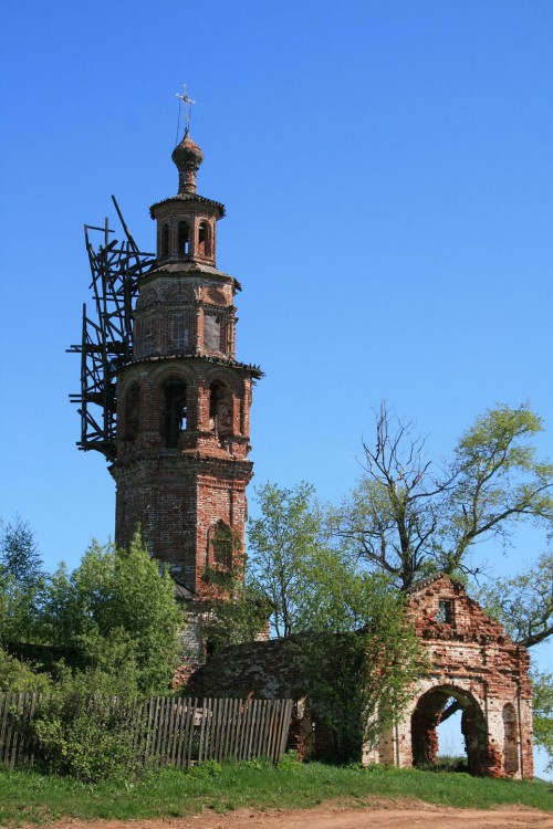Церковь Рождества Пресвятой Богородицы, Рождественское (Яранский район, Кировская область). архитектурные детали