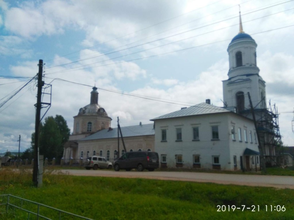 Церковь Покрова Пресвятой Богородицы, Адышево (Оричевский район, Кировская область). фасады