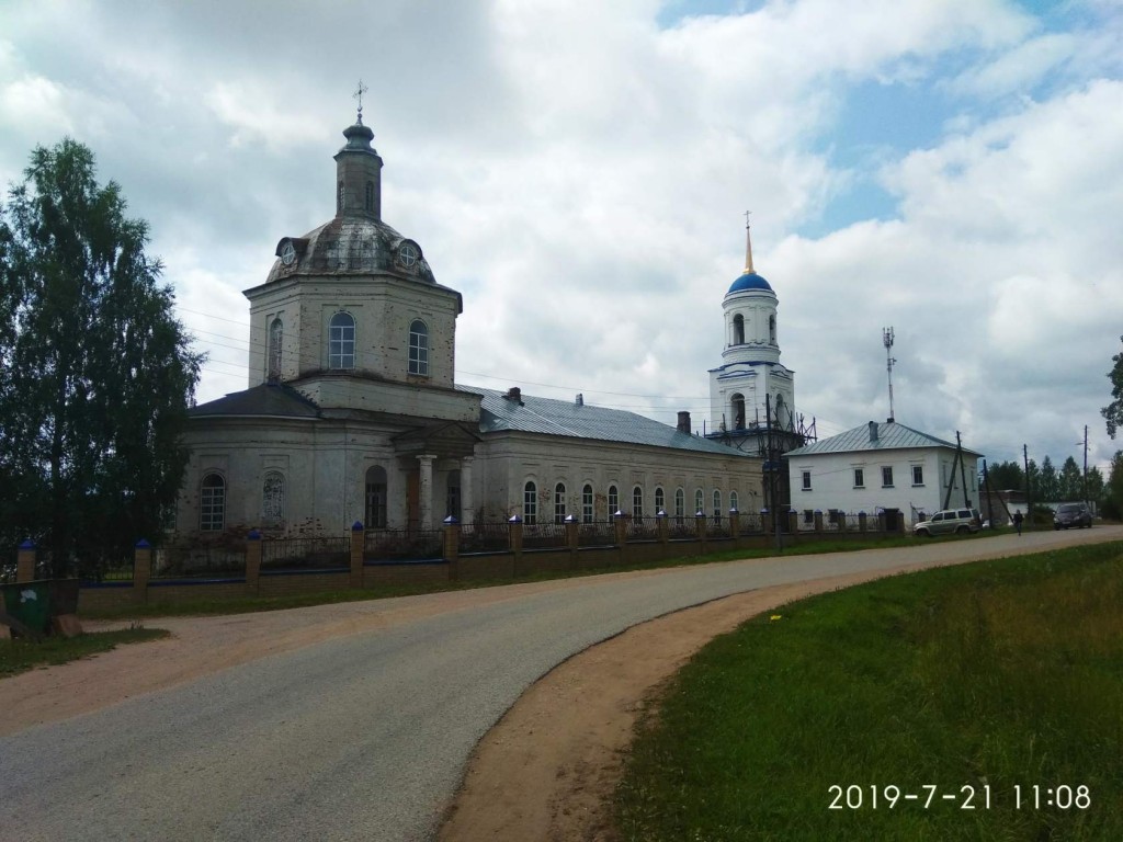 Адышево. Церковь Покрова Пресвятой Богородицы. фасады